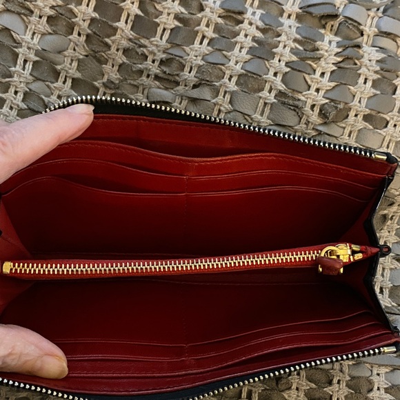 Miu Miu Glossy Black Clutch - Picture 5 of 7